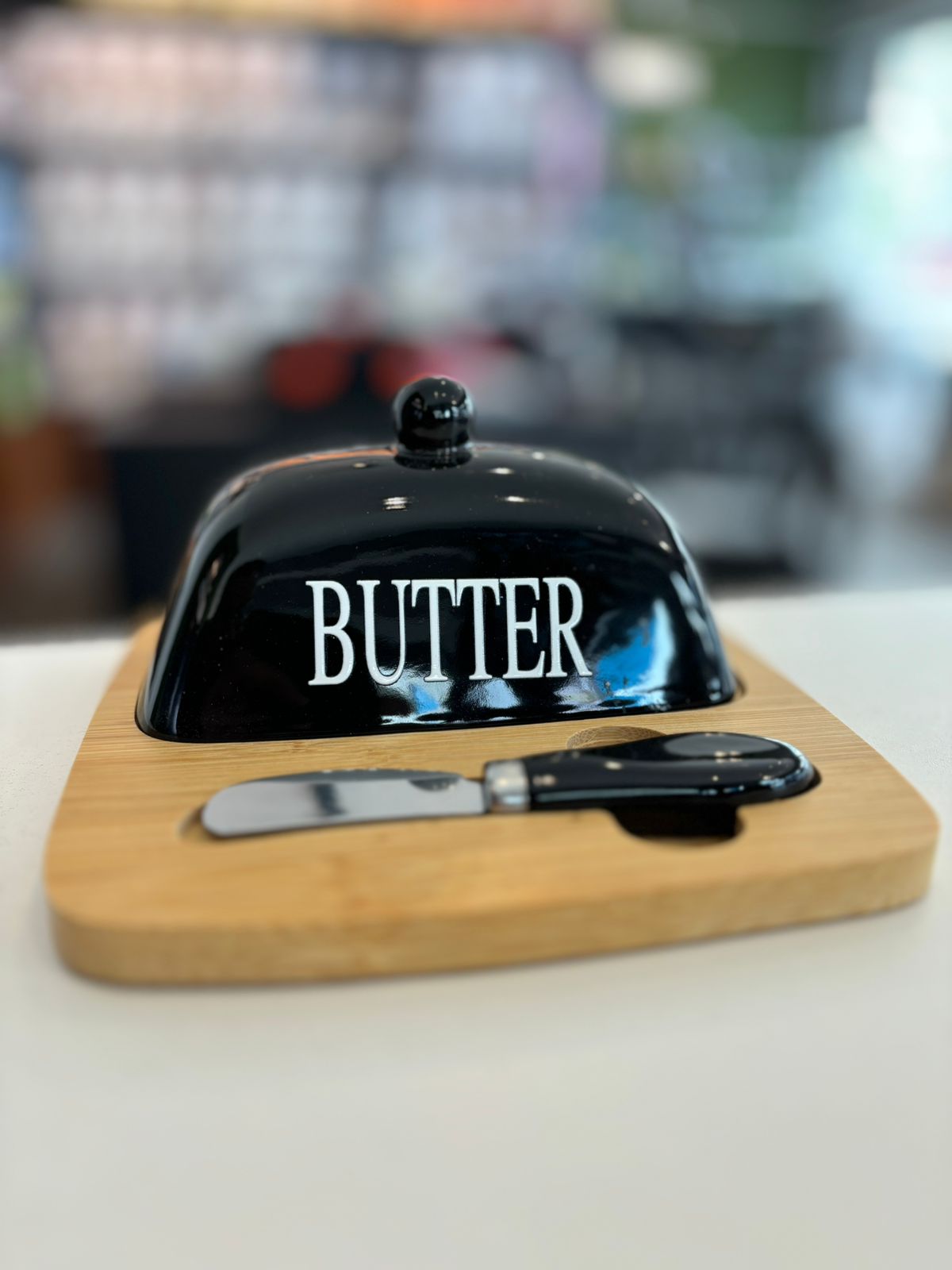 Beurrier en verre avec couvercle
