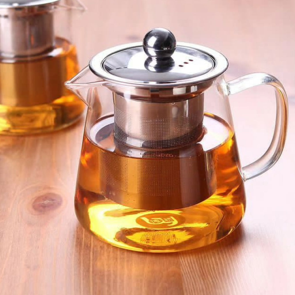 Théière avec passoire  